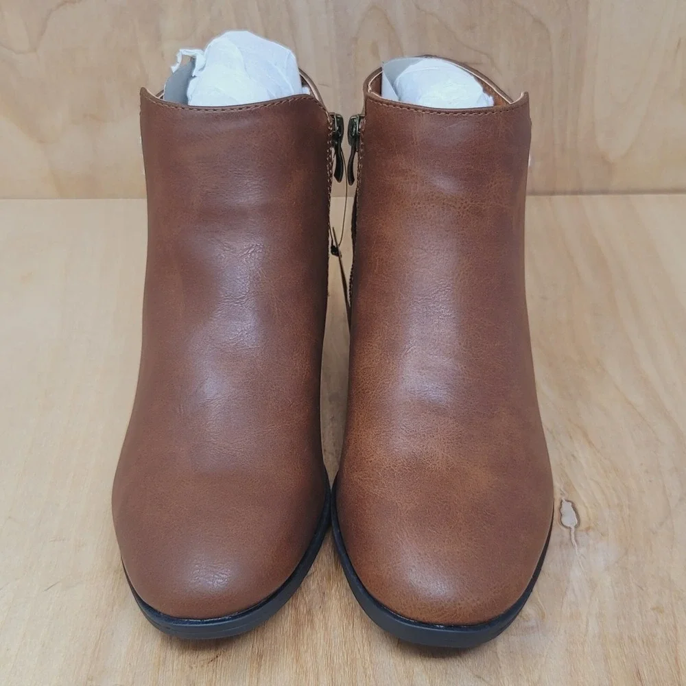 VEPOSE Women's Ankle Boots Size 7 M Low Heels Side Zip Booties Cognac